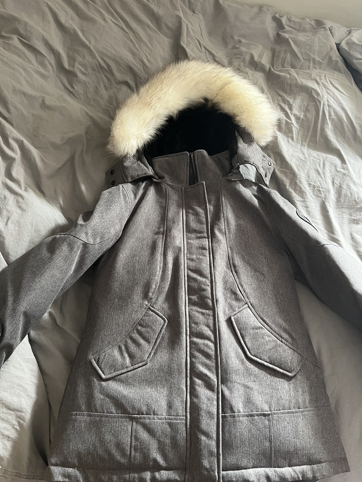 Thick winter jacket! Women’s Parka thumbnail