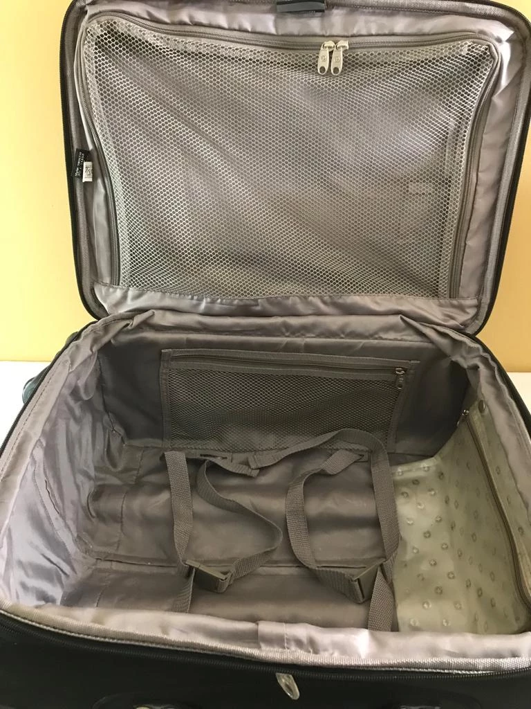 SWISSGEAR 4 Wheeler Carry-on Luggage - photo 5