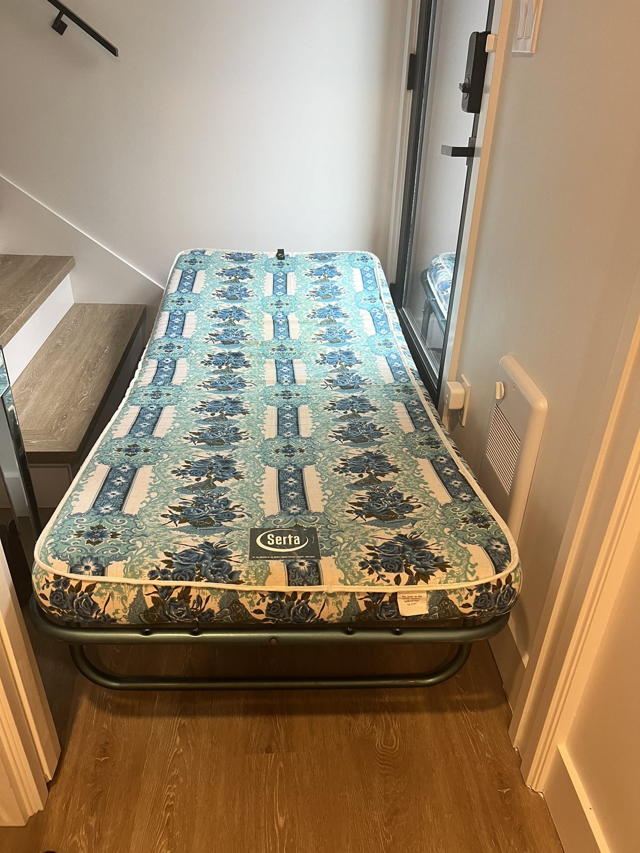 Vintage Cot - photo 3
