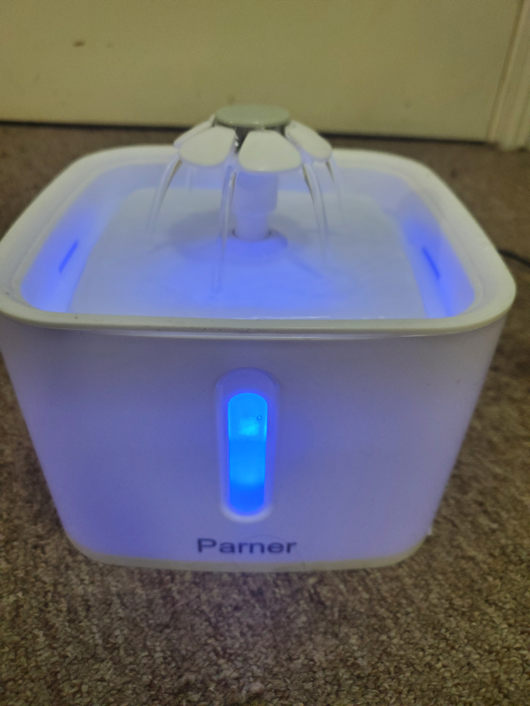 Parner water Fountain for pets - photo 3