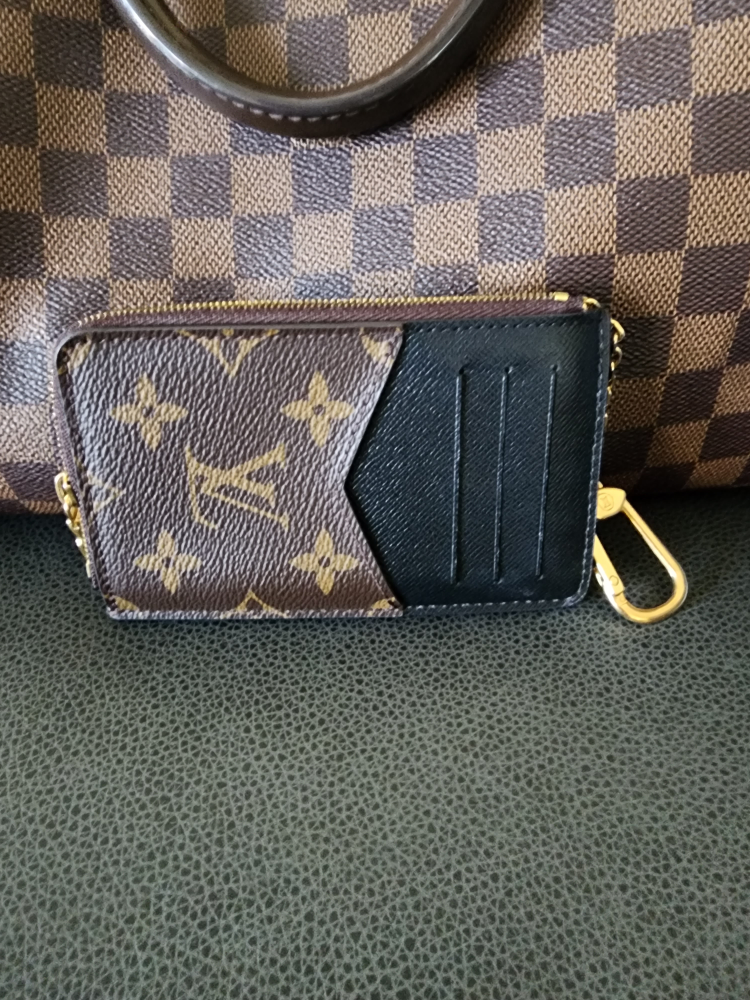 Louis Vuitton Recto Verso image indicator(2)