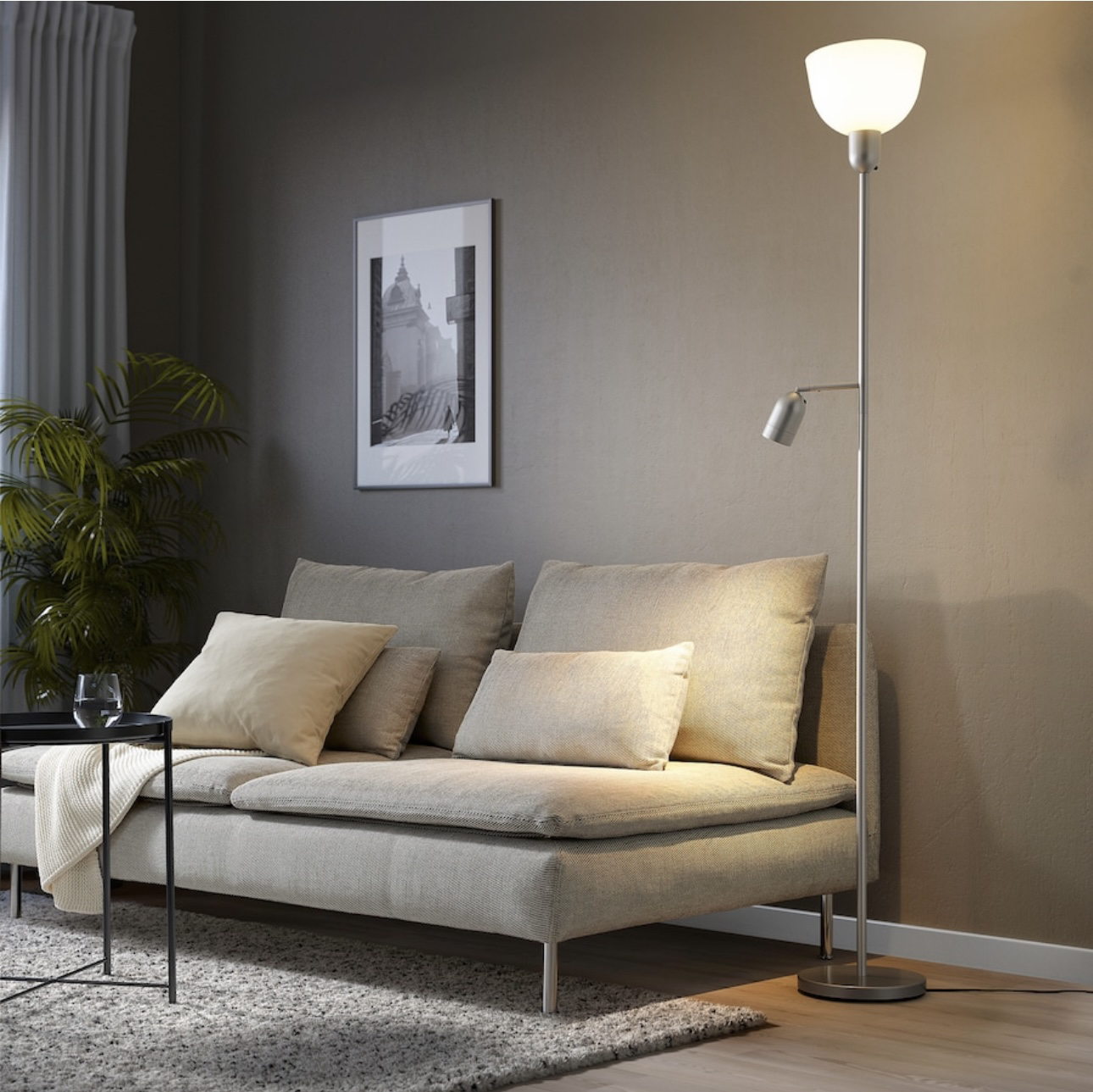 Floor lamp