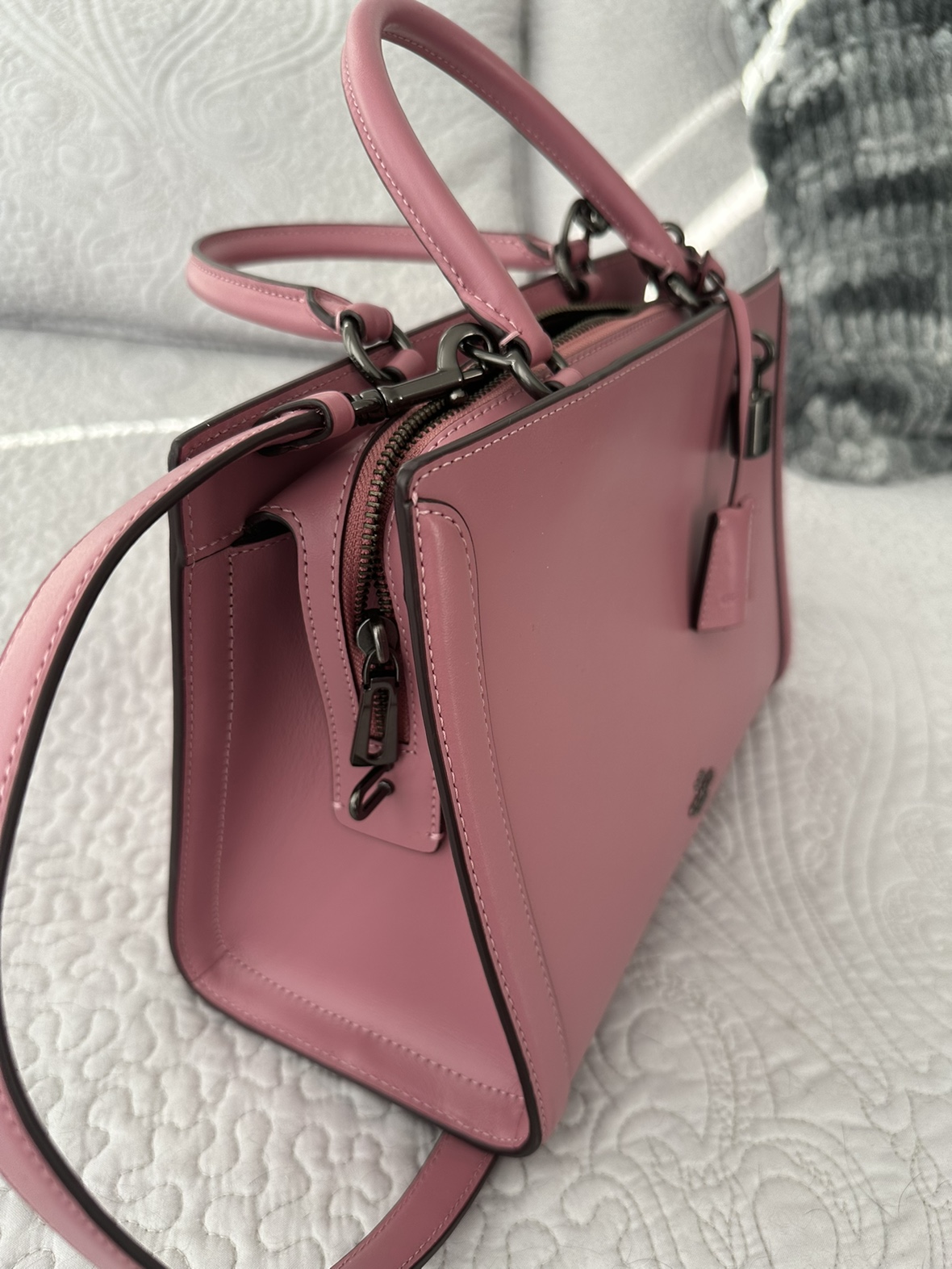Medium size Carryall leather bag - photo 4