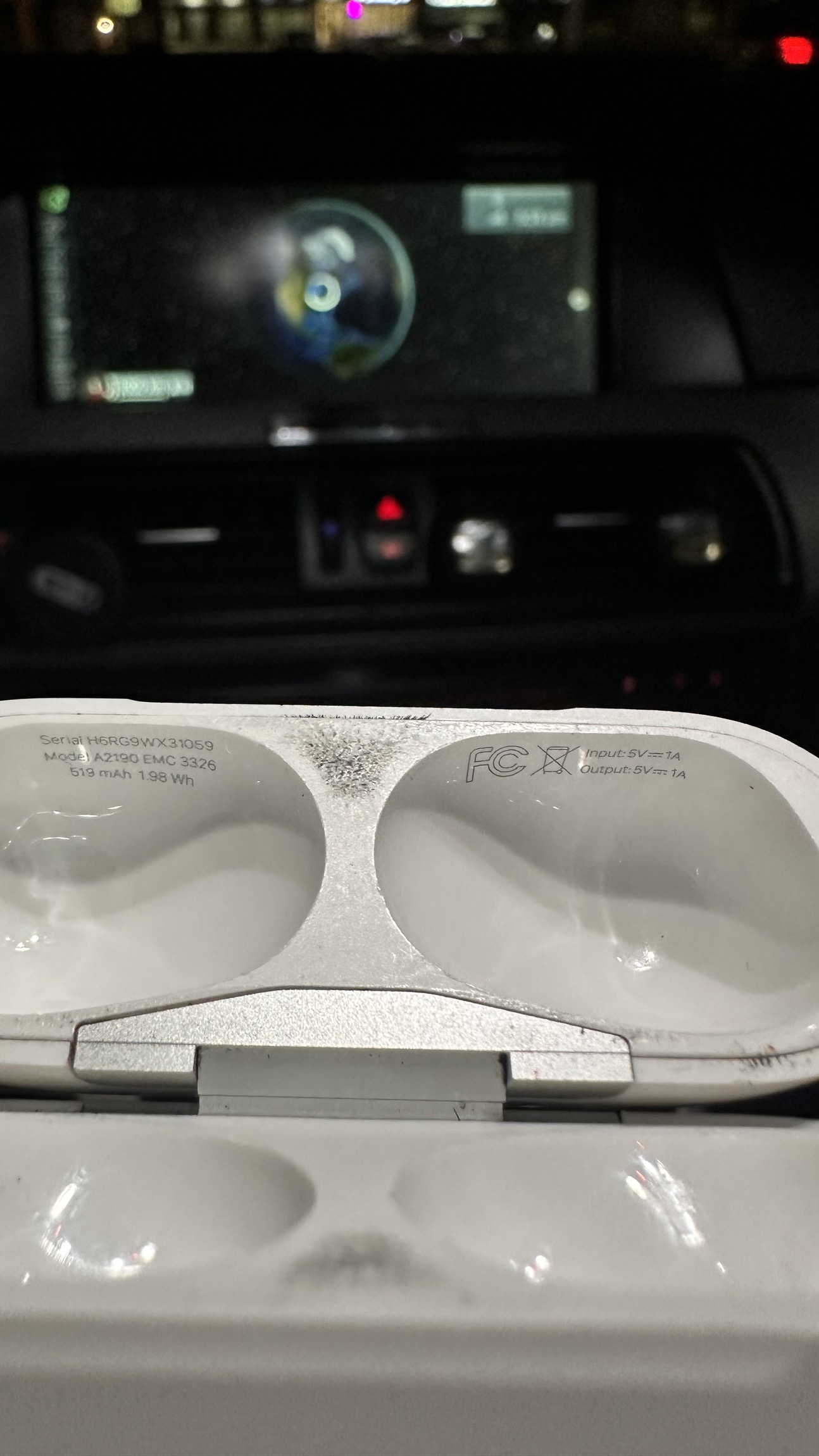 Original Apple AirPod Pro 1 image indicator(4)