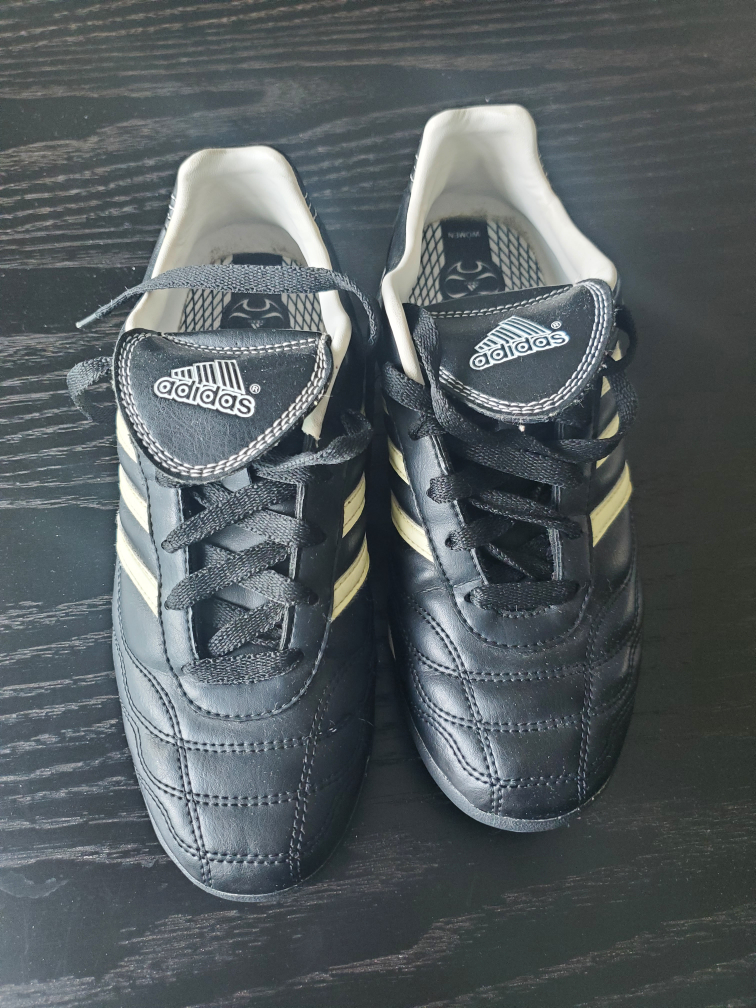 Women's Indoor Soccer Shoes