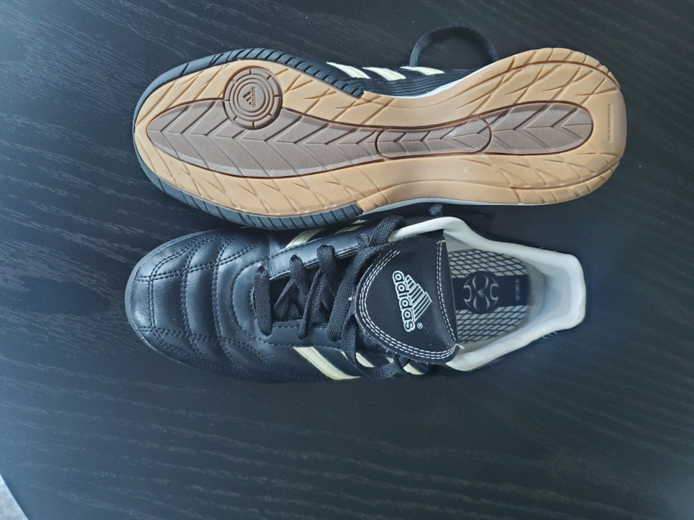 Women's Indoor Soccer Shoes - photo 2