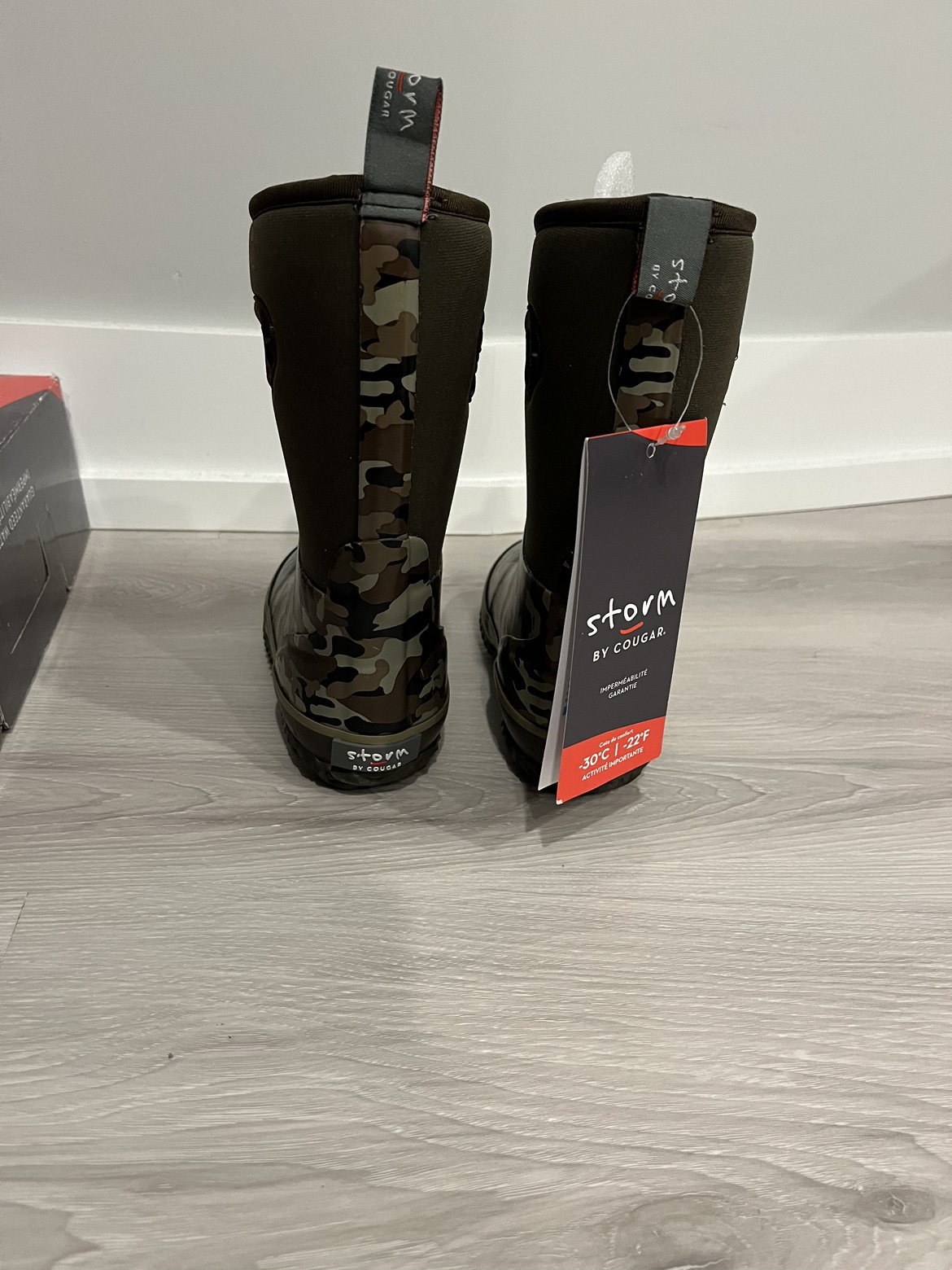 Brand new Cougar Snowbound Kids boots image indicator(4)