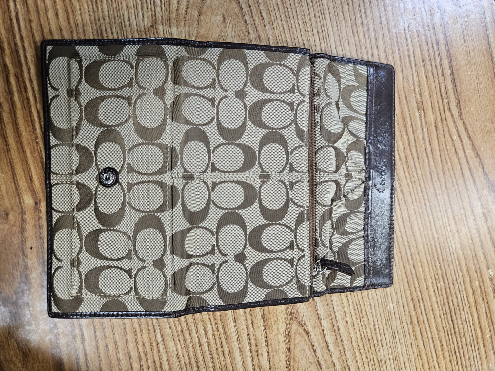 coach wallet - photo 2