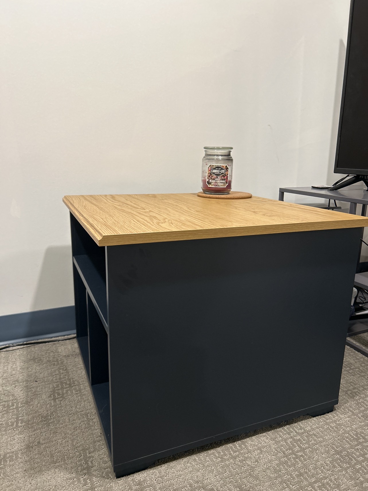 IKEA SKRUVBY Coffee Table thumbnail