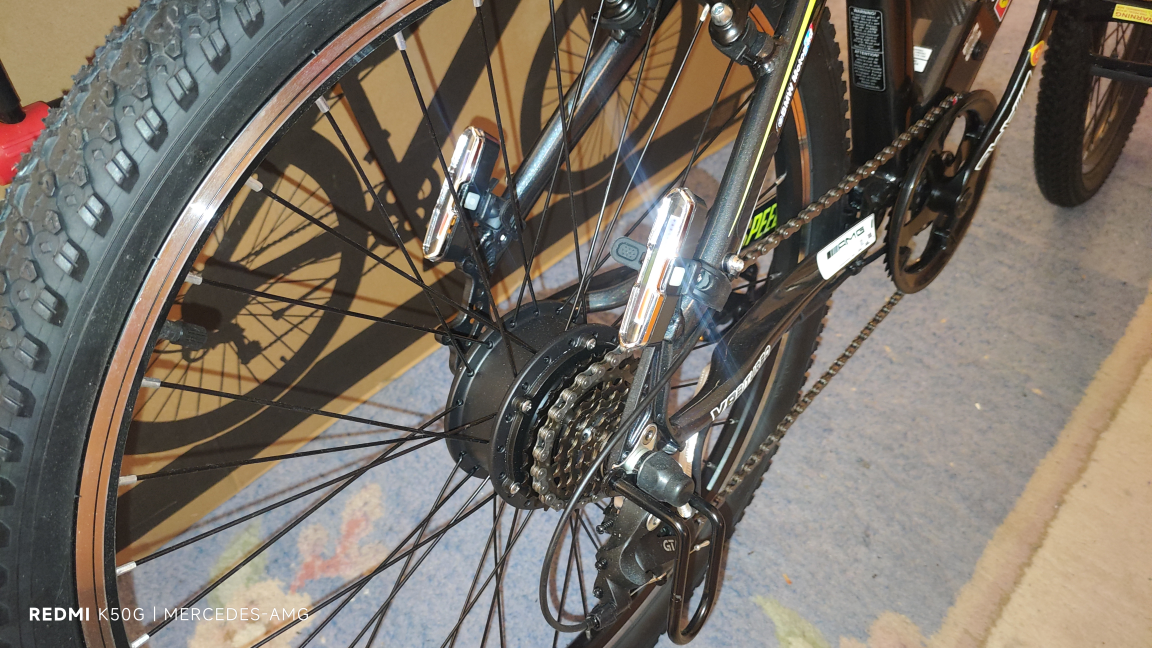 Almost new 26" electric mountain bike image indicator(6)