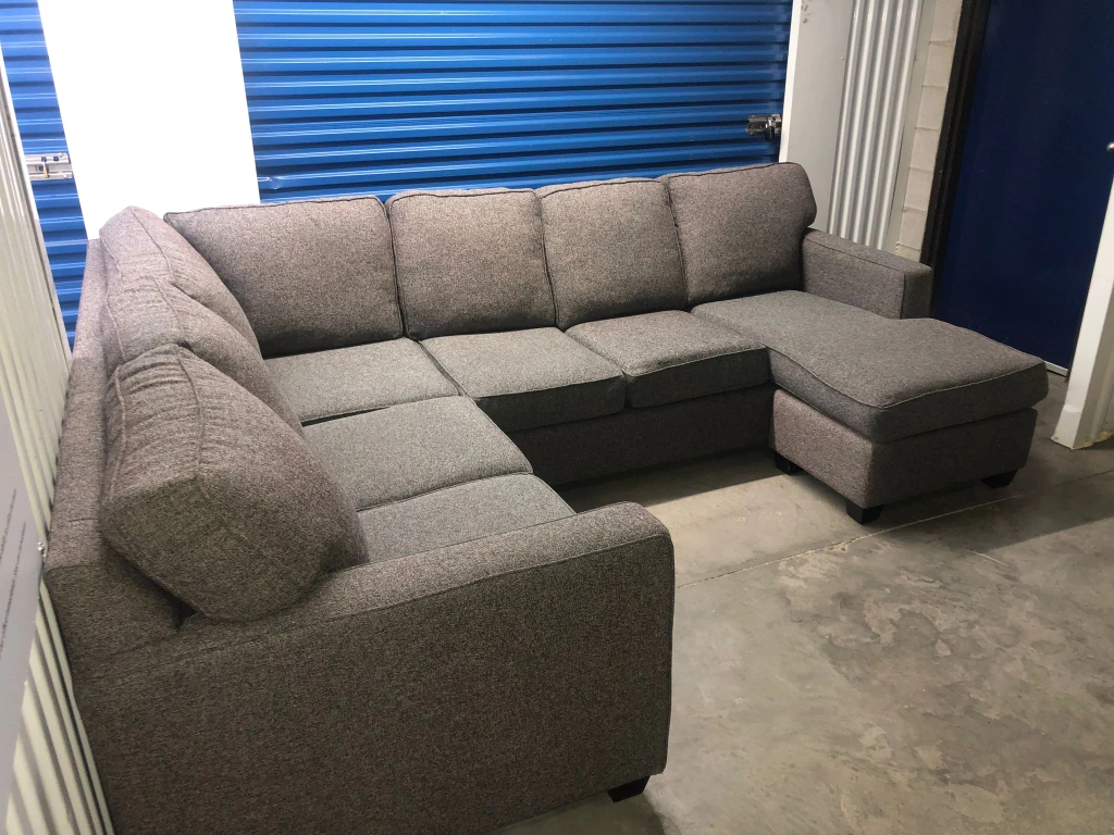 FREE DELIVERY 🚚💨 LIKE NEW 6 SEATER PEBBLE GREY SECTIONAL SOFA image indicator(2)