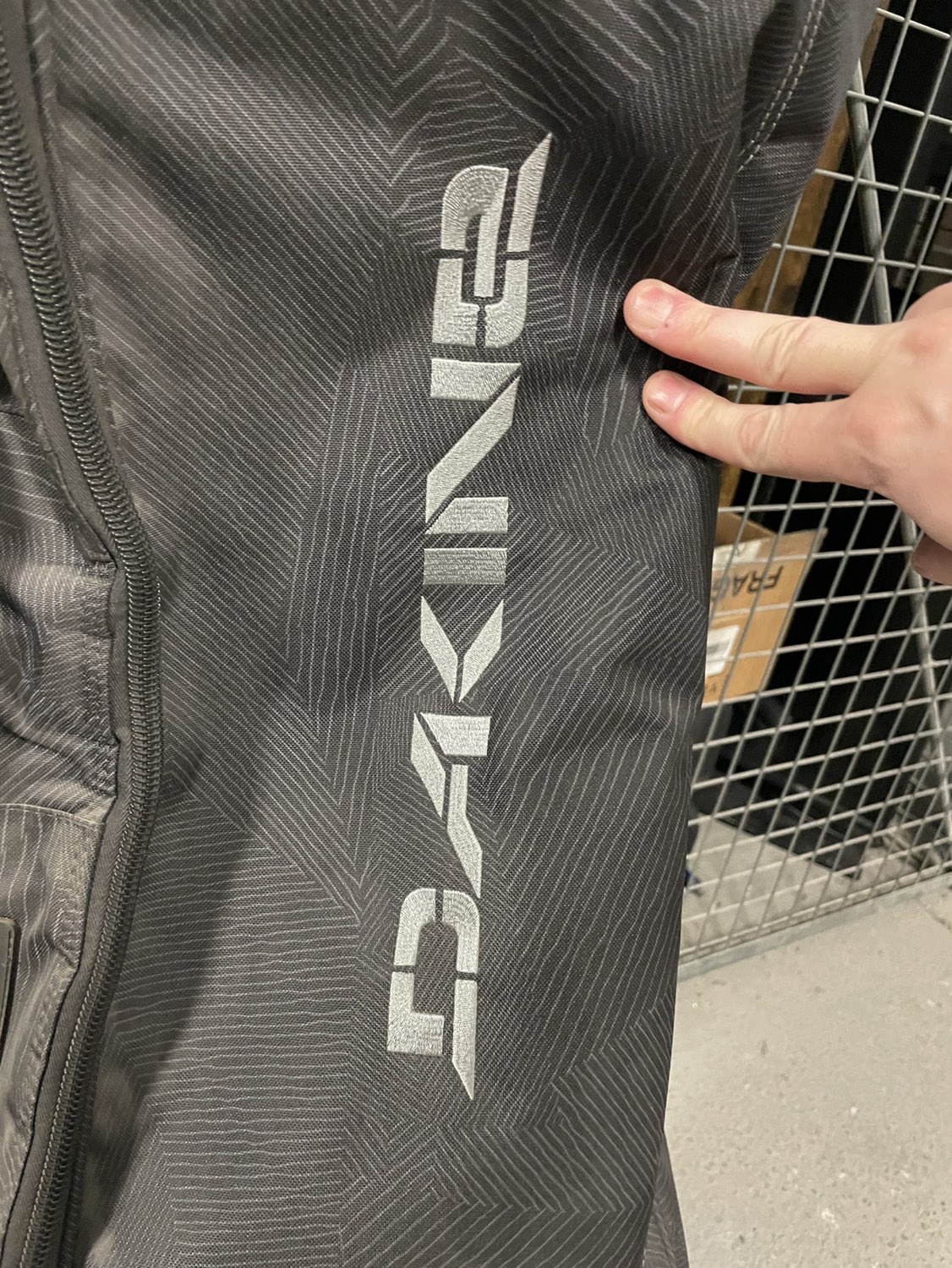 Snowbord/Bindings/Boots with great quality bag image indicator(7)