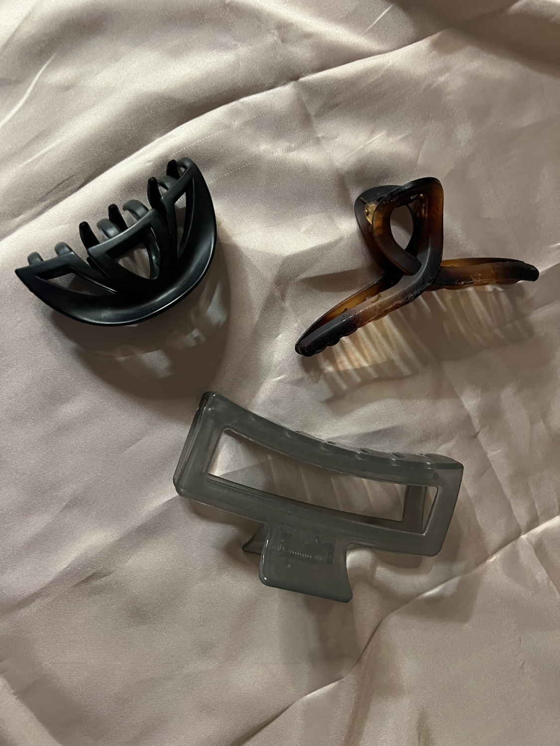 #freecycle pretty hair clips image indicator(2)