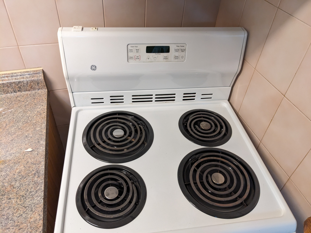 General Electric Stove 24 inch - photo 4
