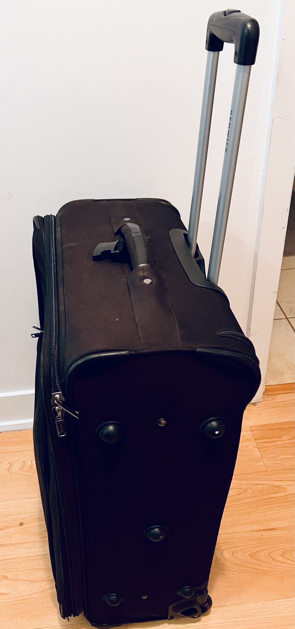 Large Check-In Luggage - Black - photo 4
