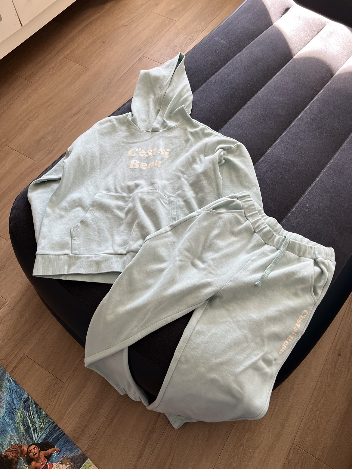 Tiffany blue sport set thumbnail