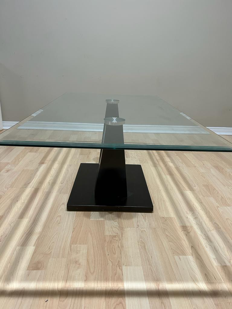 Salon table thumbnail