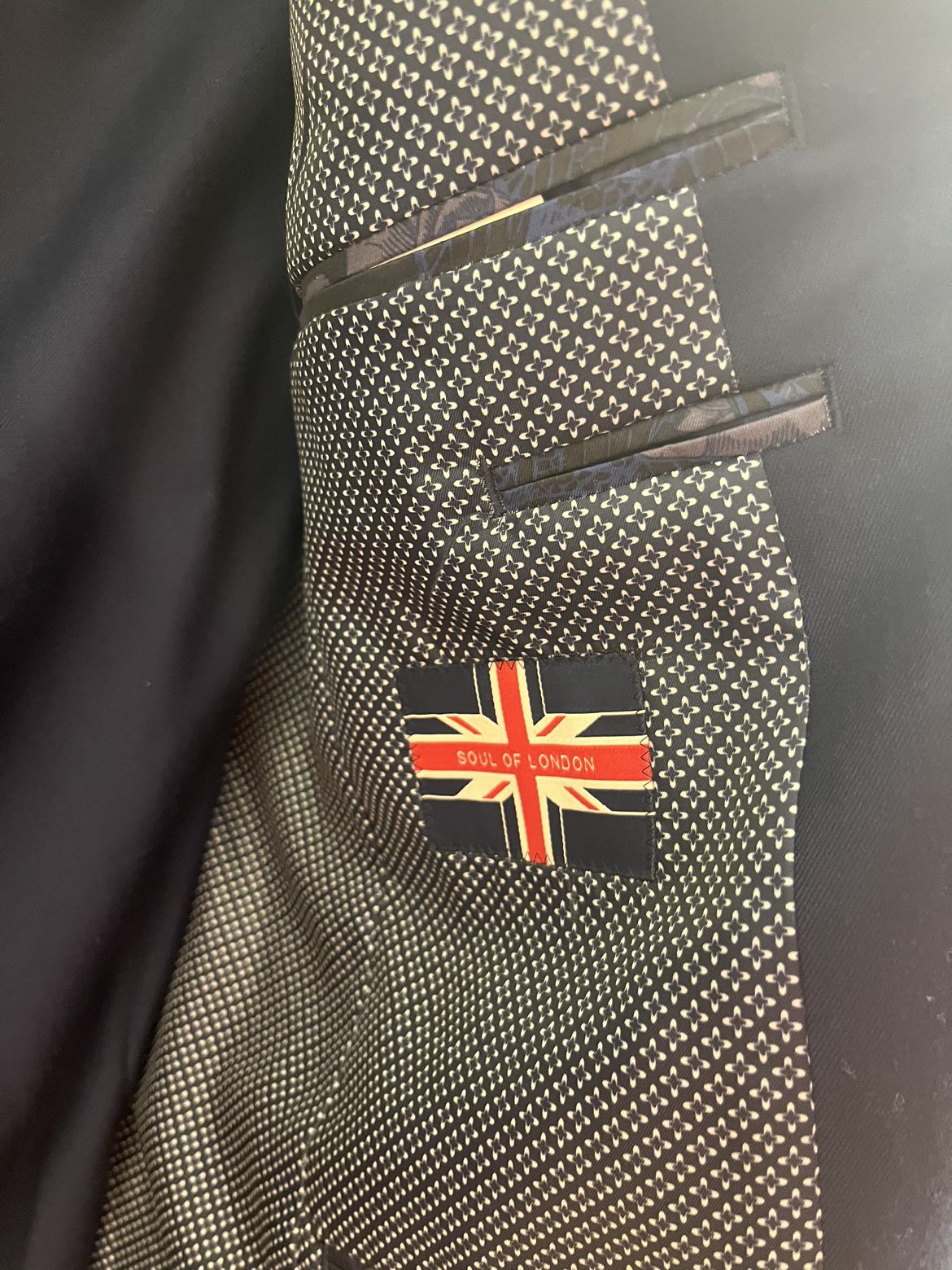 Elegant suit with matching pocket square and white shirt and image indicator(2)