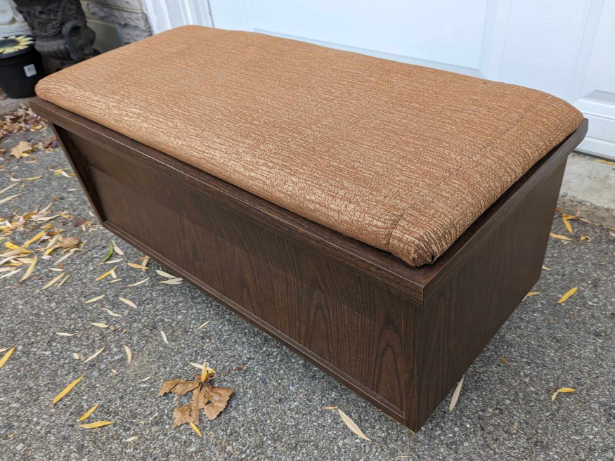 Storage bench/ ottoman/ hallway bench - photo 3