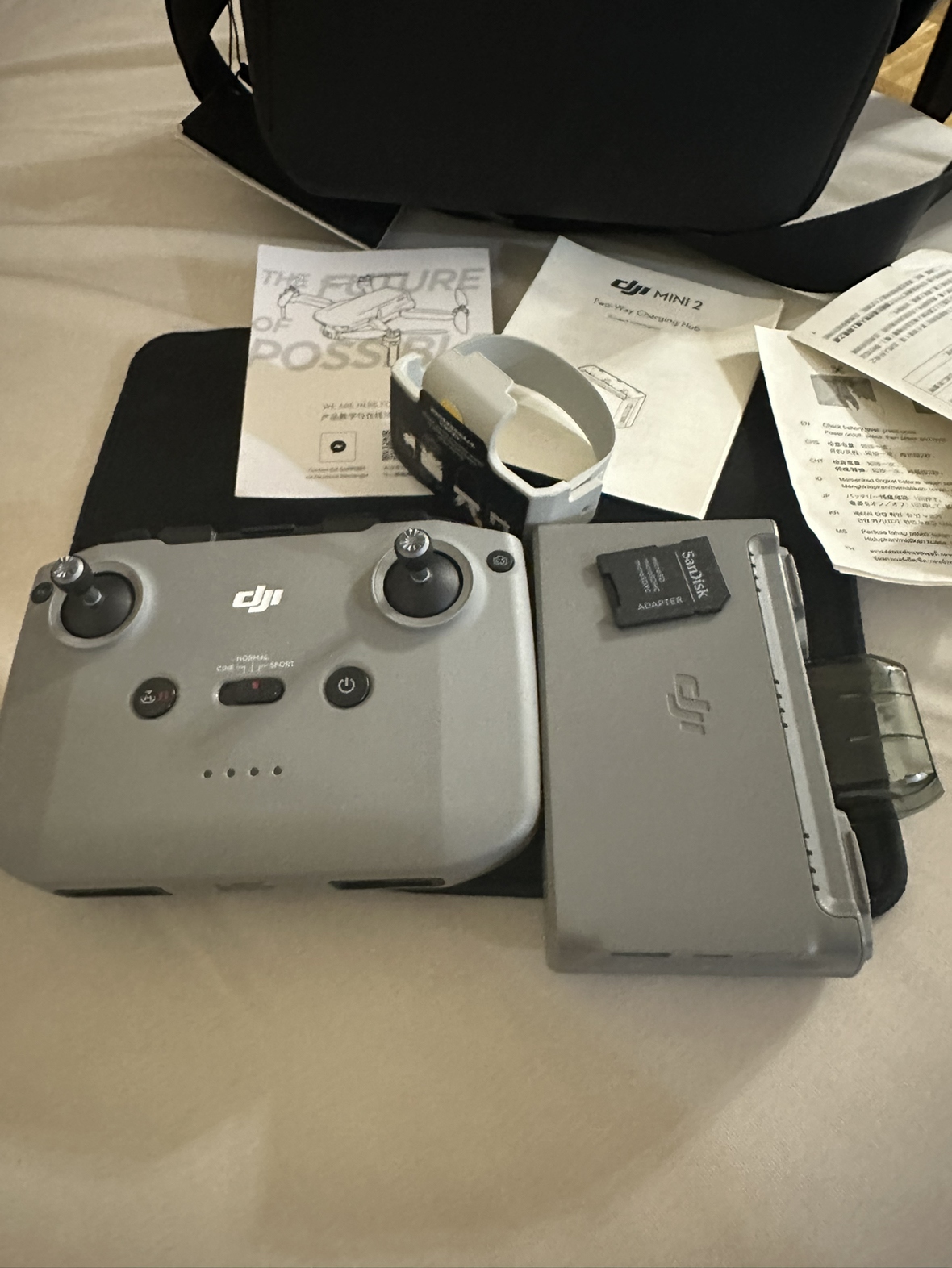 DJI mini2 Drone remote Controller with Case and battery - photo 3