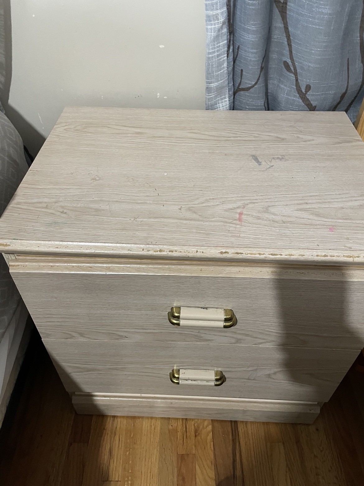 Dresser & two side table - photo 2