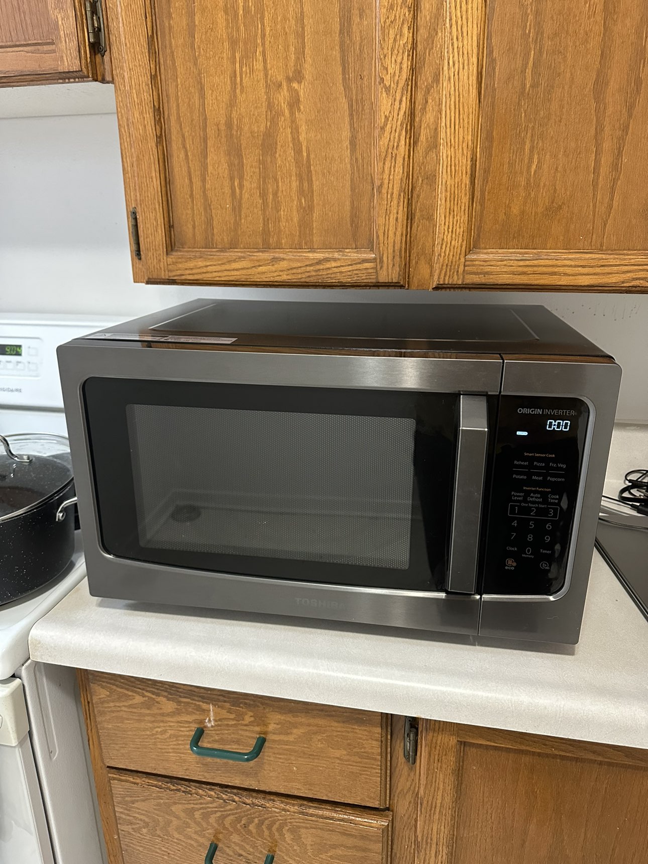 Microwave Toshiba 1.6 cu.ft. Inverter with Sensor - photo 3