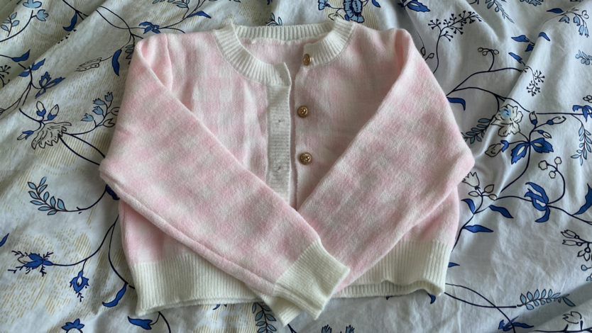 Pink knit top and skirt set image indicator(3)