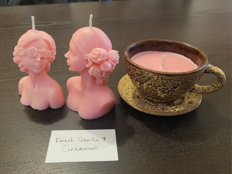 Handmade soy wax candles Vanilla & Cinnamon 🏒 thumbnail