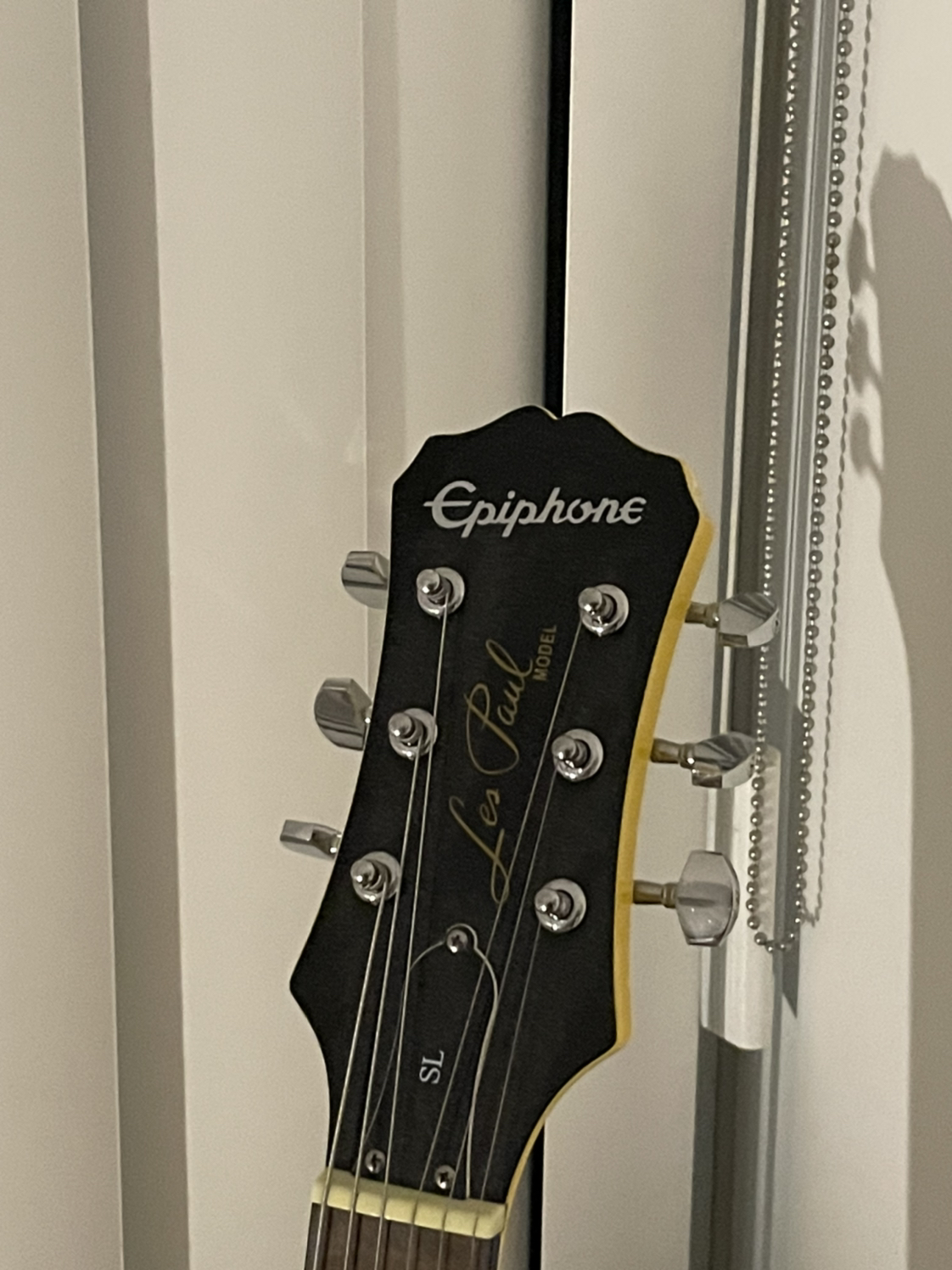 Epiphone Electric Guitar Yellow - photo 2