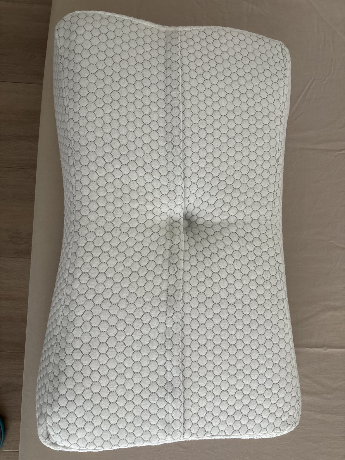 Ergonomic pillow (memory foam) image indicator(2)