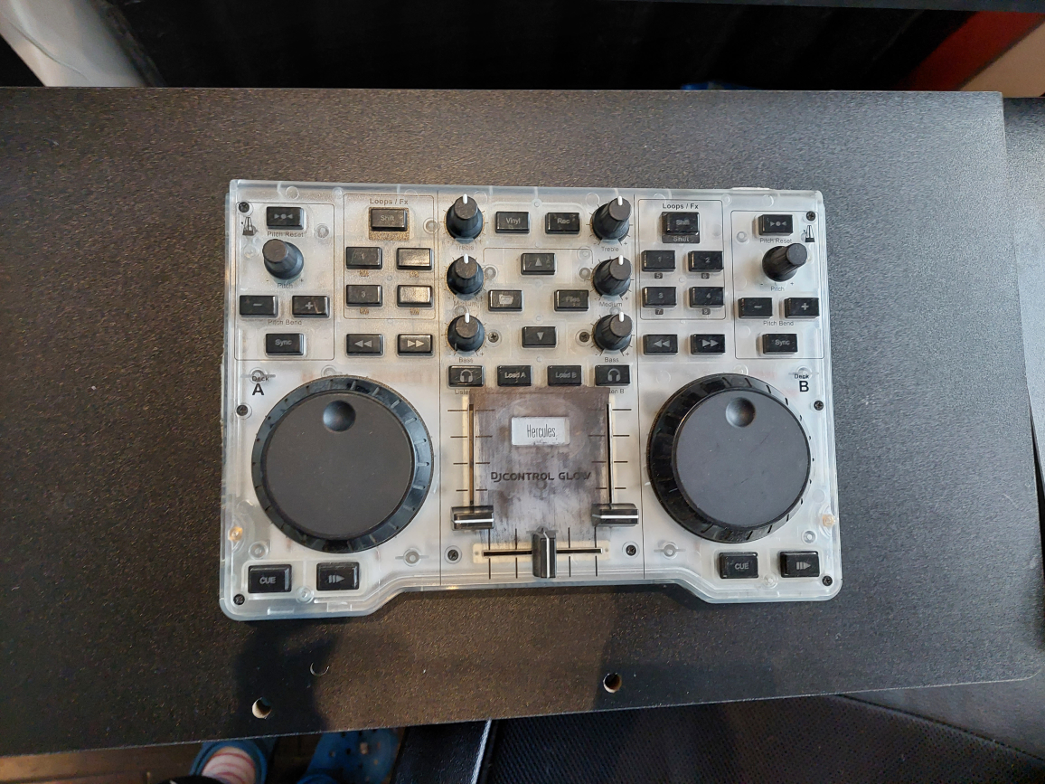 DJ controller Hercules DJcontrol Glow