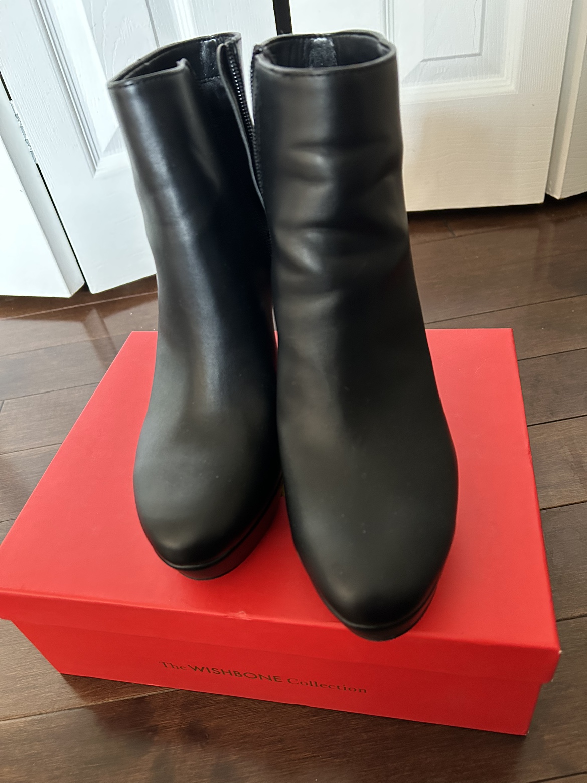 Brand  new Nine West booties image indicator(3)