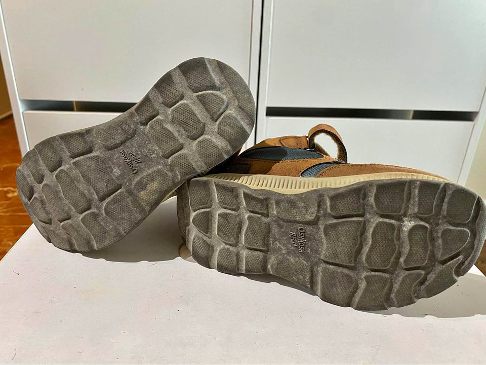 Osh Kosh Toddler Hiking Boots - Size 11 image indicator(4)