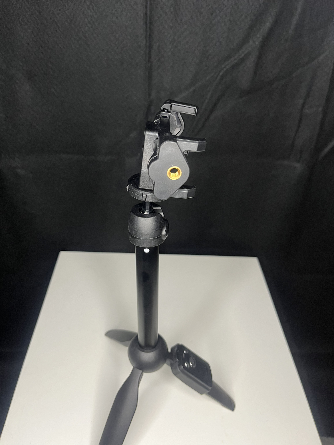 Monopad with remote image indicator(2)