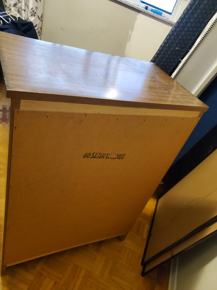 4 Drawer dresser - photo 2