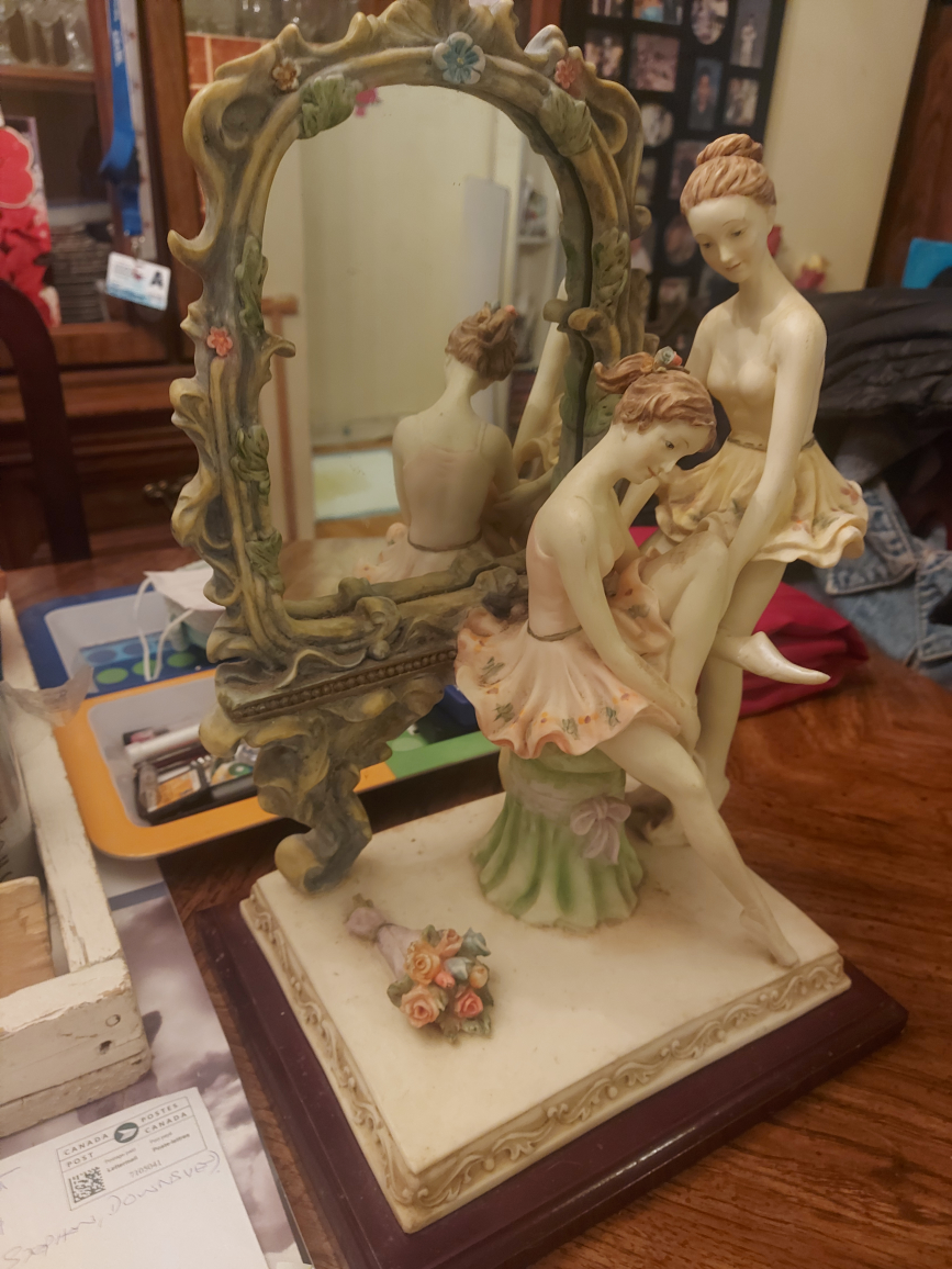 Antique Ballerina Figurine - photo 4