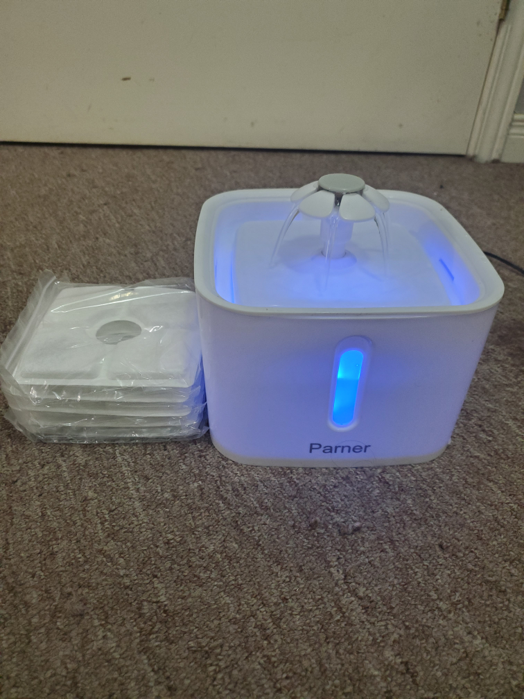 Parner water Fountain for pets