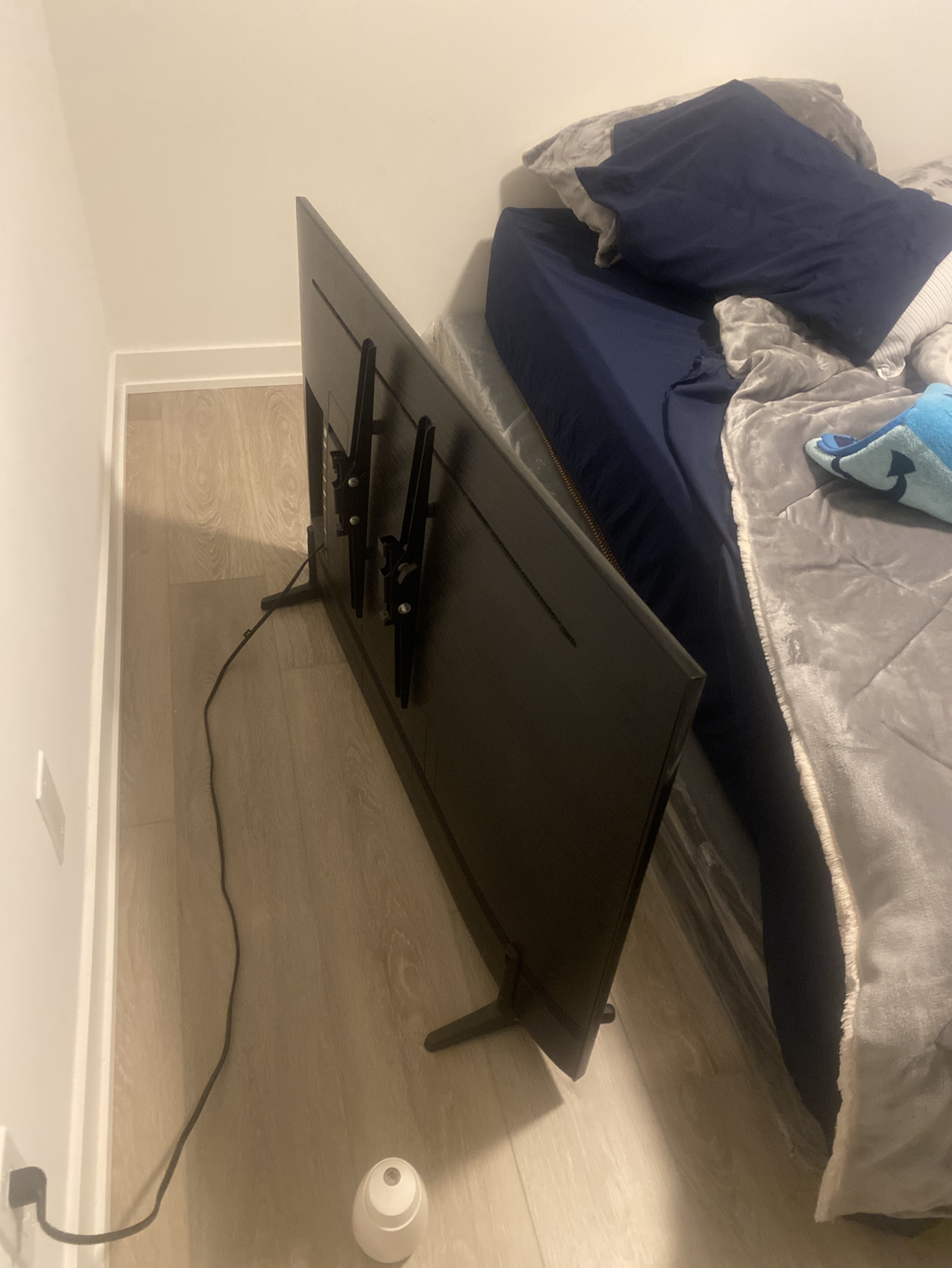 50’’ Samsung smart tv - photo 2