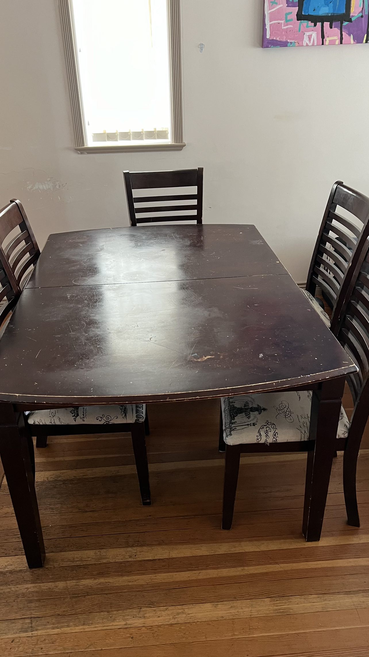 Dinning table with 6 chairs
