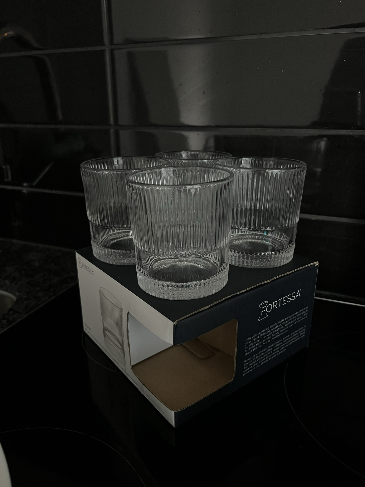 Ribbed glasses