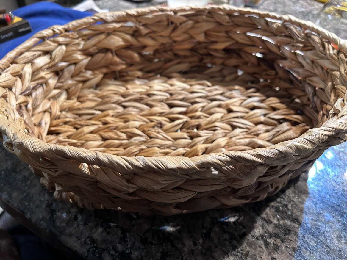 TEMP tations ceramic baking dish with woven straw trivet basket image indicator(2)