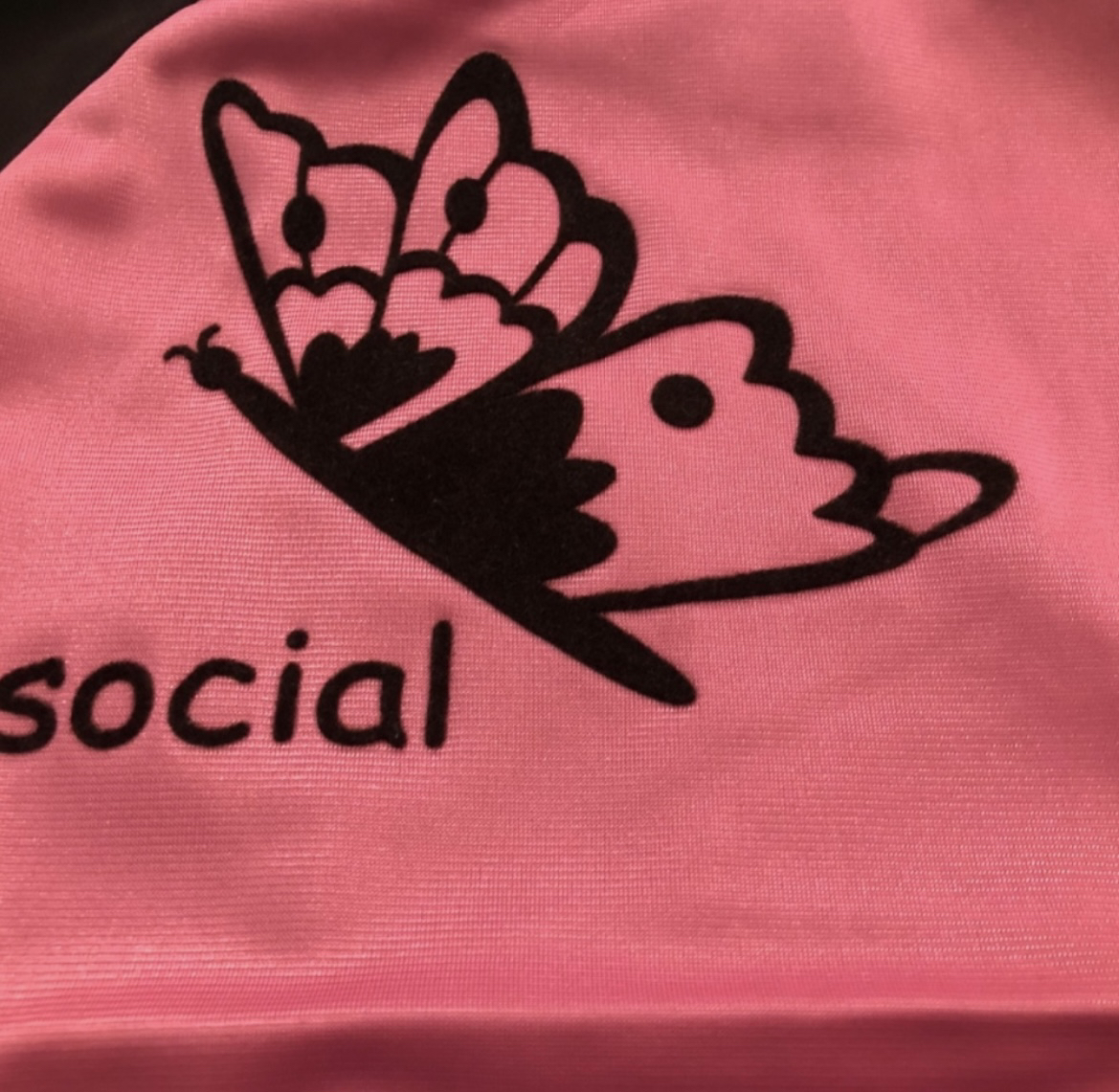 “Social Butterfly” pink & brown 90s zip up top (Bluenotes) image indicator(5)
