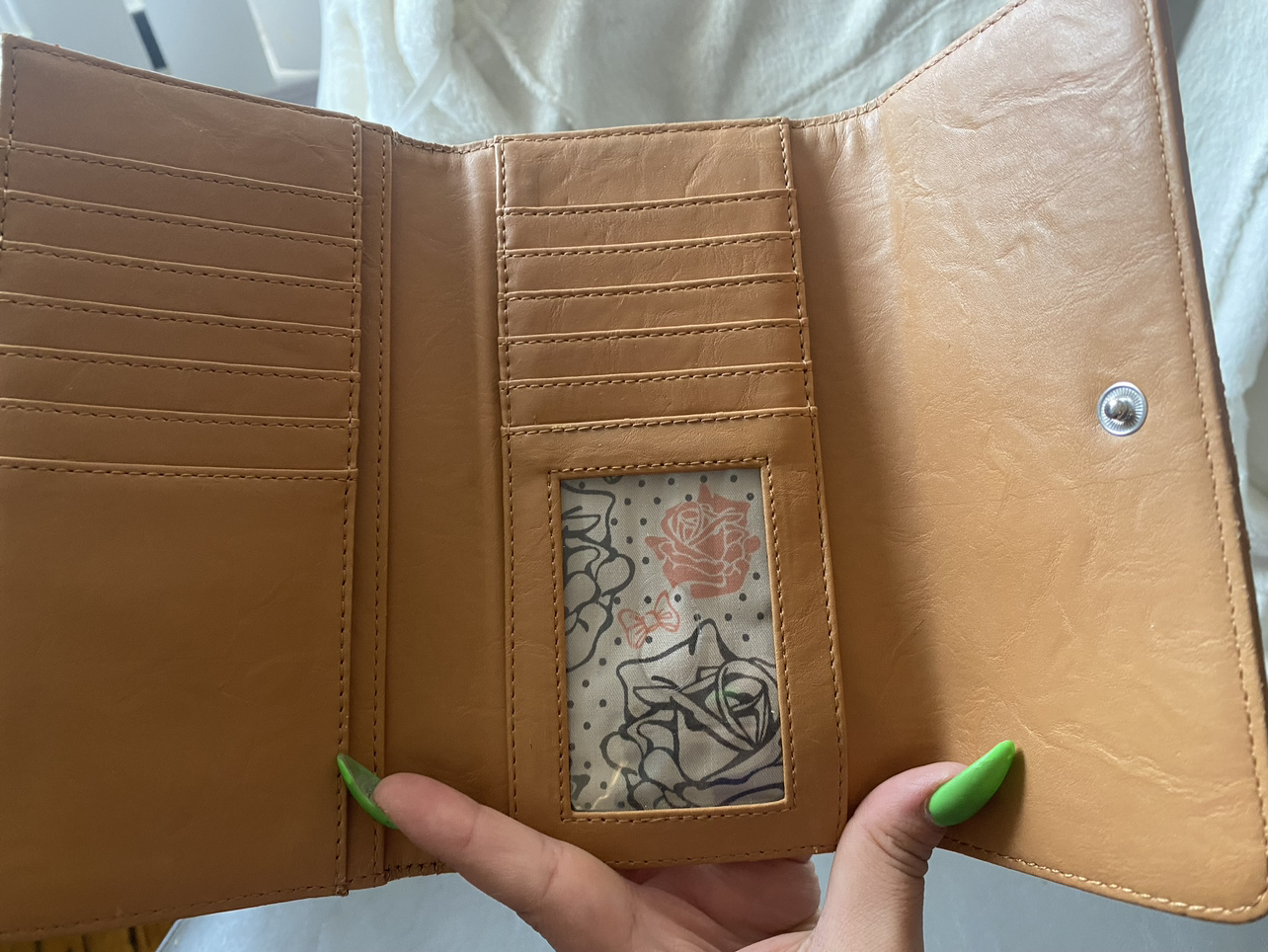 Trifold Guess wallet - photo 3