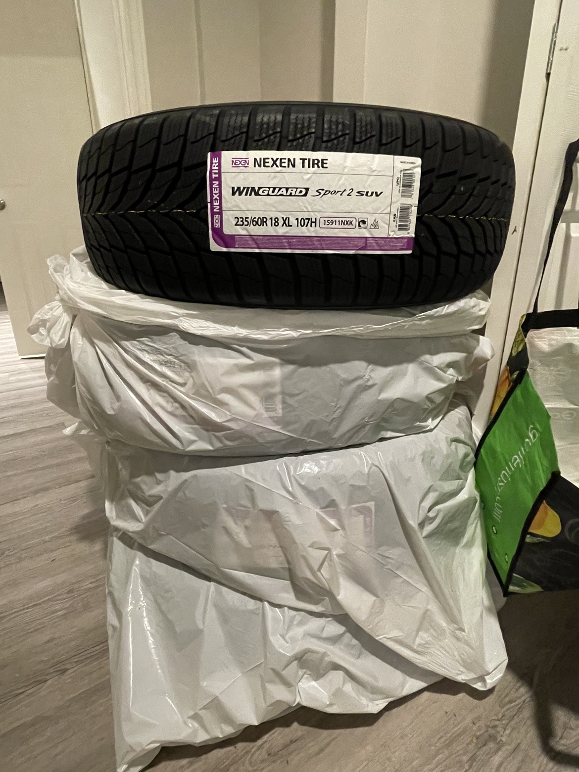 Nexen winter tire winguard sport 2 suv 235/60r18xl 107h - photo 3