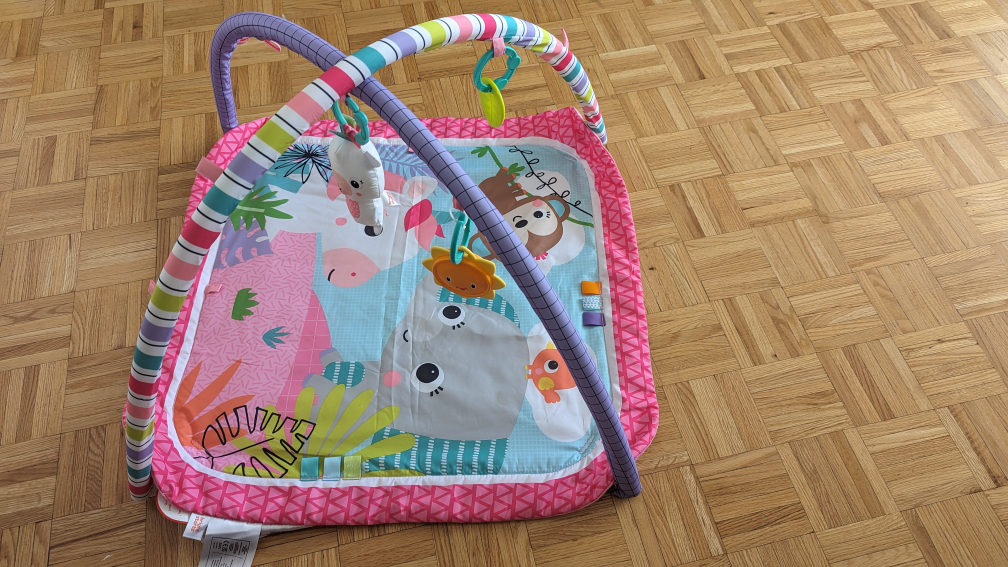 Baby Play Mat for Tummy time with toys