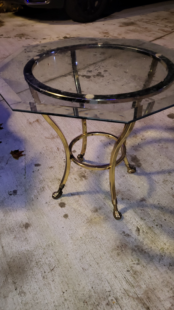 glass table - photo 3