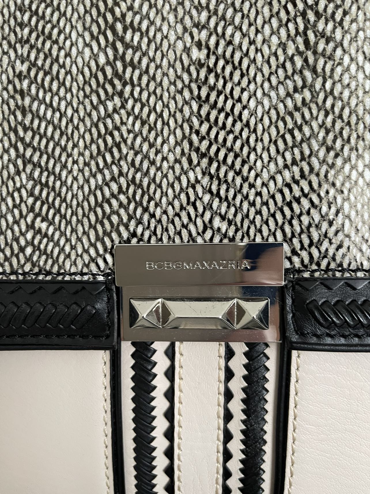 BCBG Max Azria Tote Leather Bag - photo 3