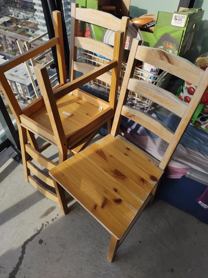 🥕 Ikea Chairs - 2 image indicator(2)