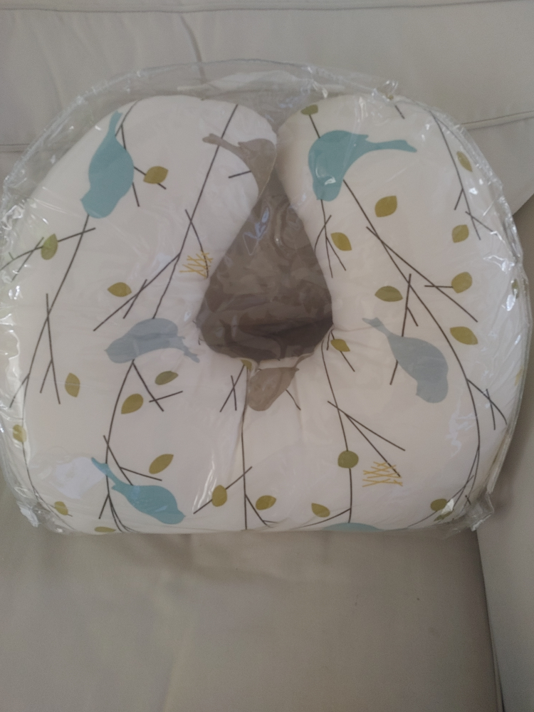 Nursing Pillow - photo 2