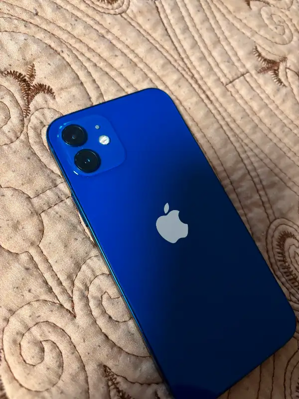 iphone 12 - photo 2